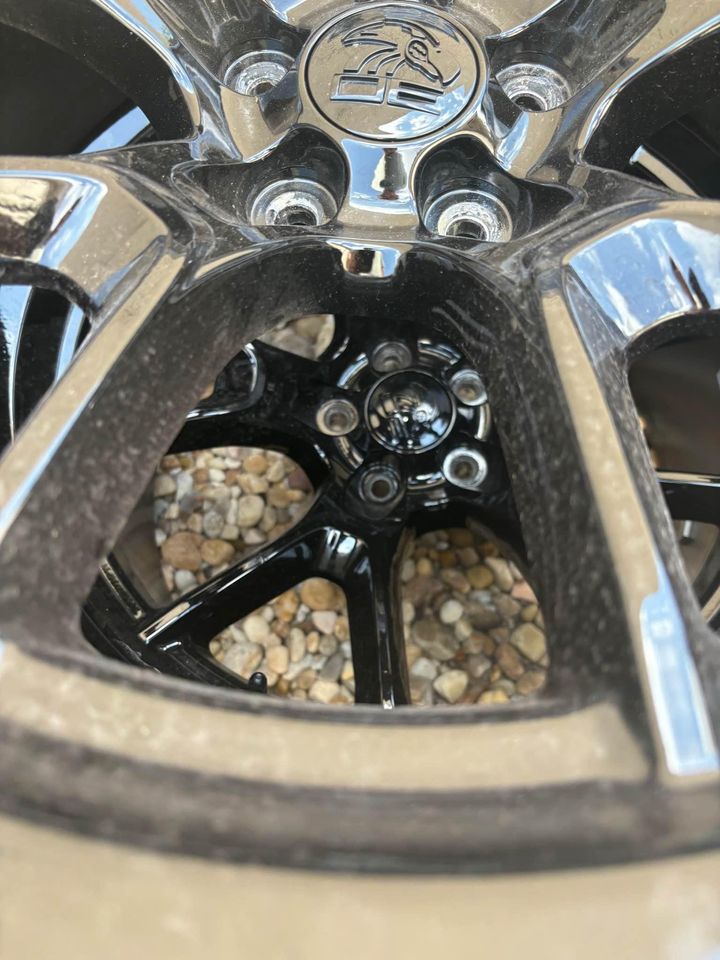 OEM Hellcat Redeye Widebody Wheels - Image 6