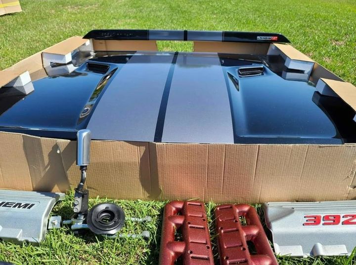 2014 Srt8 Challenger - Image 2